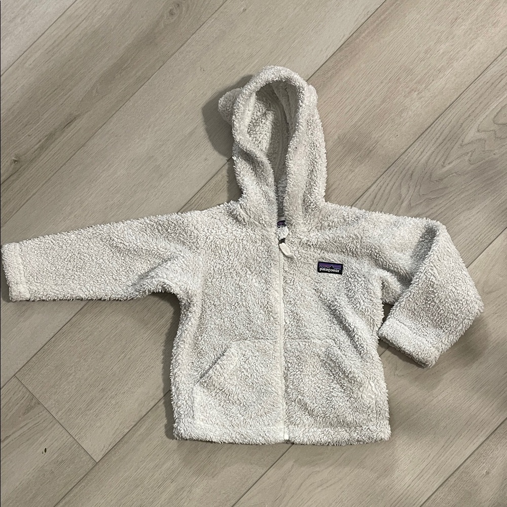 Patagonia Kids Fleece Hoodie in Cream